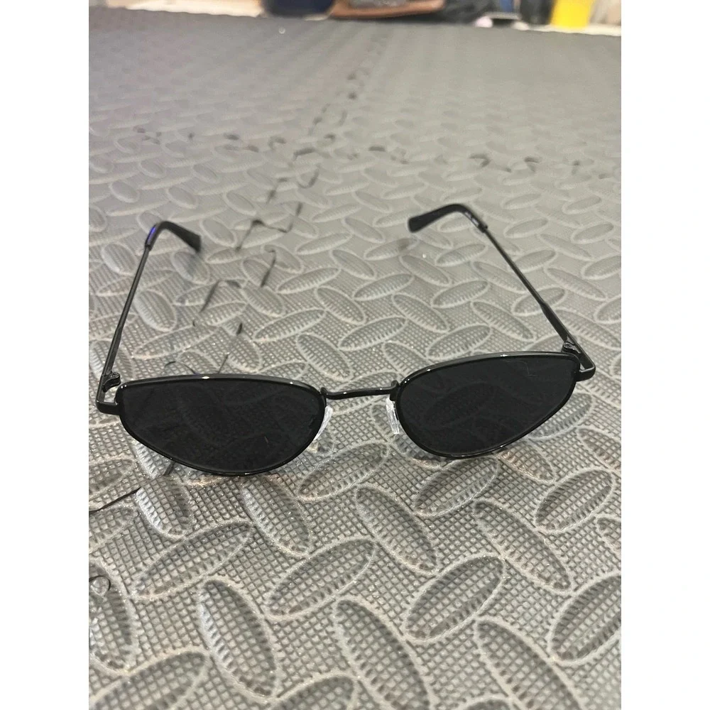 Aerie Sunnies Sunglasses Womens OS Black Metal Slim Cat Eye Matrix Y2K Retro